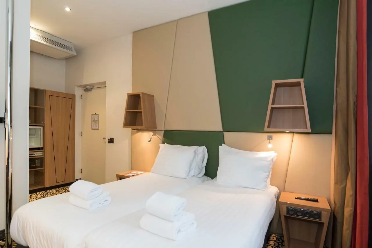 Savoy Hotel Amsterdam 4*,